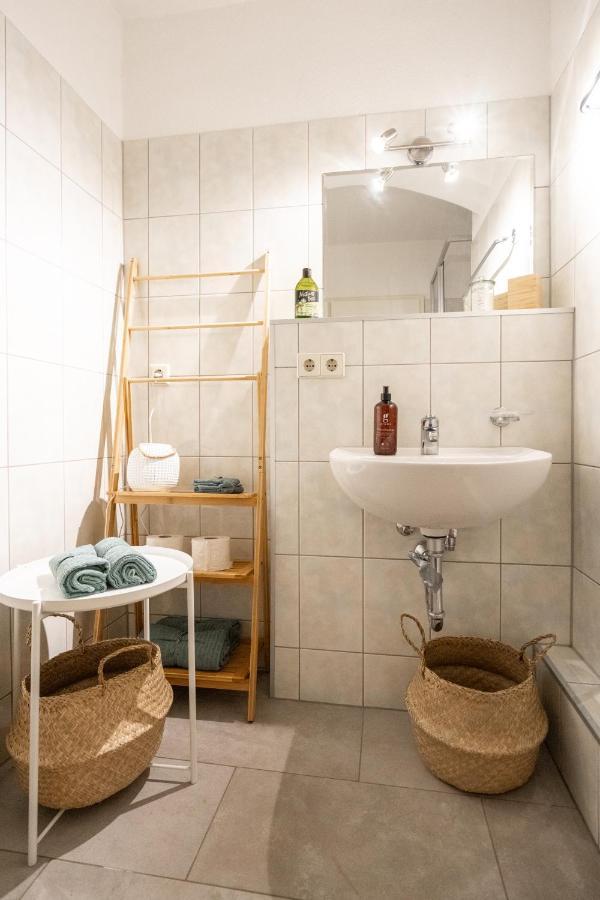 Toni Charming Apartment Im Idyllischem Villenviertel Mit Netflix Дрезден Екстер'єр фото